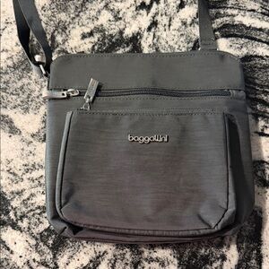 Baggallini Small Black Lightweight Crossbody